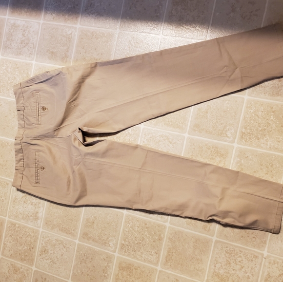 Talbots size 6 NWT khakis - Picture 4 of 7